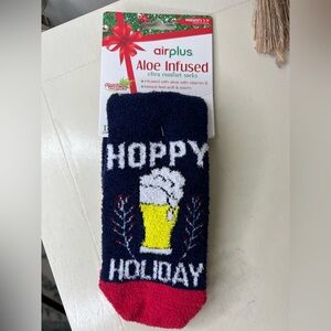 Brand New-Airplus Aloe Infused “HOPPY HOLIDAY” Socks